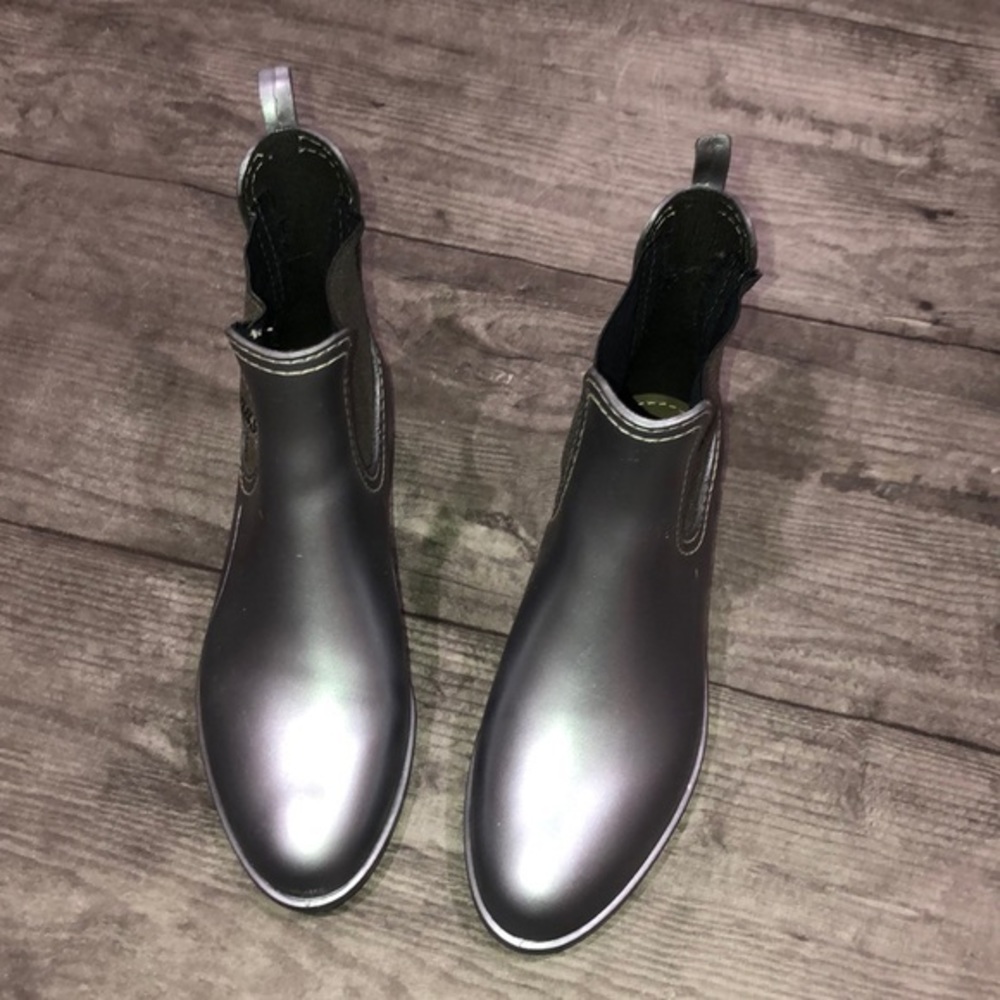 Cubanas by Anthropologie chelsea gray silver rain boots